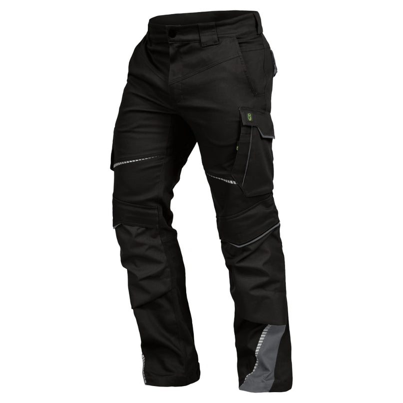 Schwarze Leibwächter FLEX Bundhose aus Baumwoll-Polyester-Elasthan mit Cargotaschen, Kniepolstertaschen und Reflektoren.