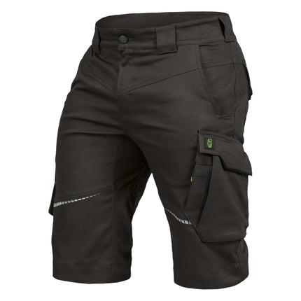 Leibwächter kurze Arbeitshose FLEXK in Schwarz mit Reflektoren, Cargotaschen und Gürtelschlaufen.